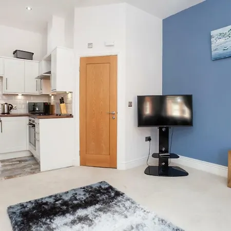 5 The Keyes Bright & Spacious With Free Parking Apartman York