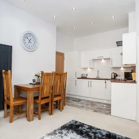 Apartman 5 The Keyes Bright & Spacious With Free Parking York